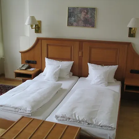 Roemischer Kaiser 3* Trier