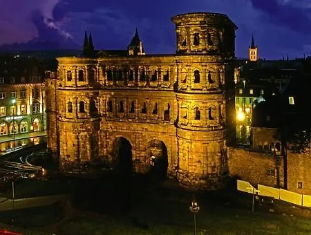 Otel Roemischer Kaiser Trier