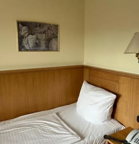 Roemischer Kaiser 3* Trier