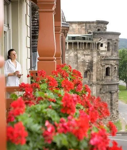 Roemischer Kaiser Hotel Trier