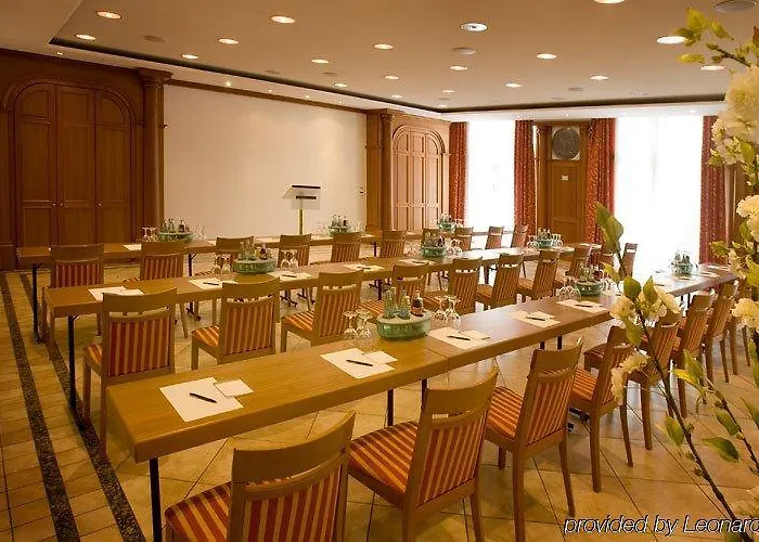 Roemischer Kaiser Hotel 3*